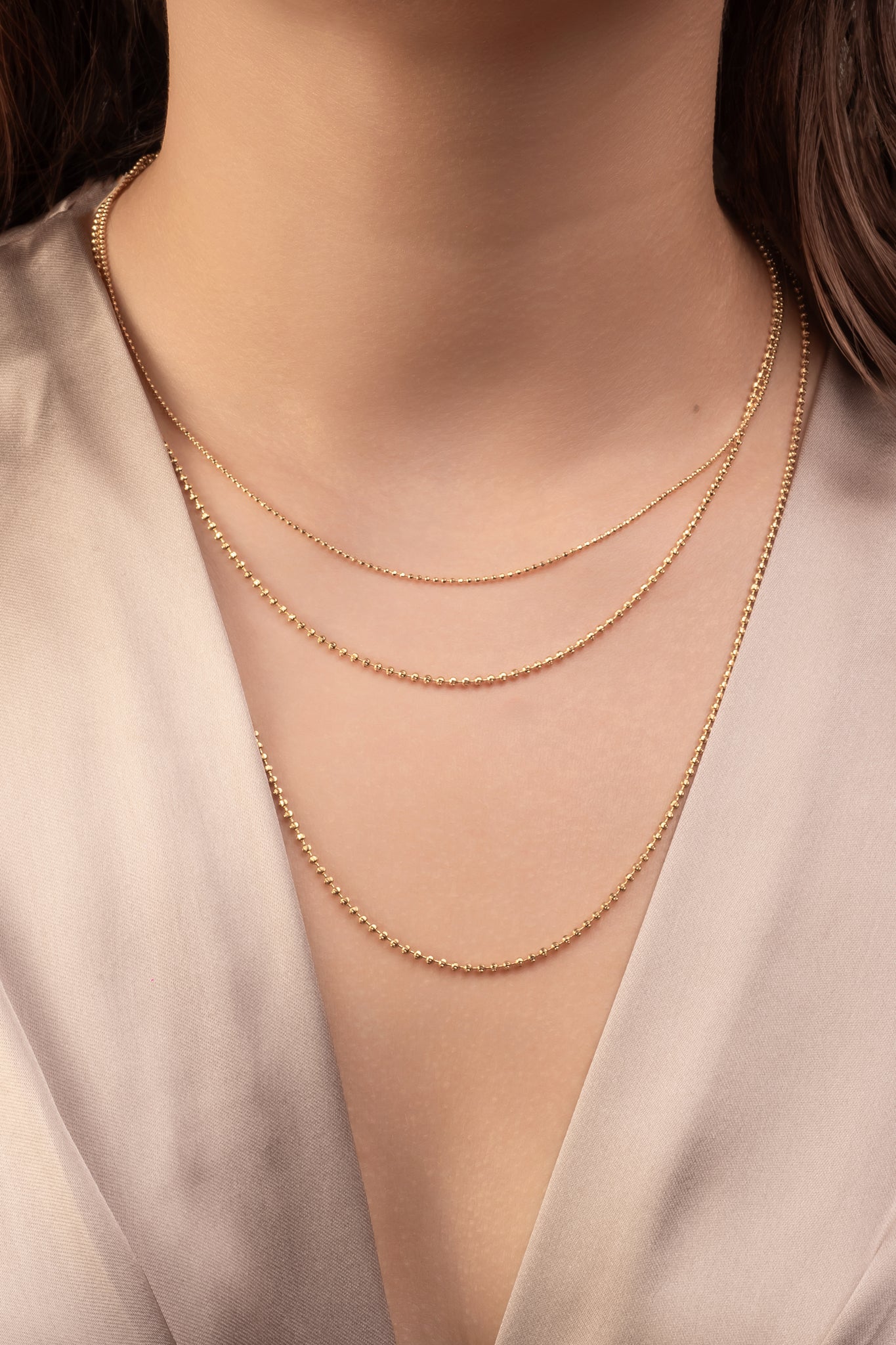 Cadena 10 kilates bolitas grandes diamantadas 45 cm