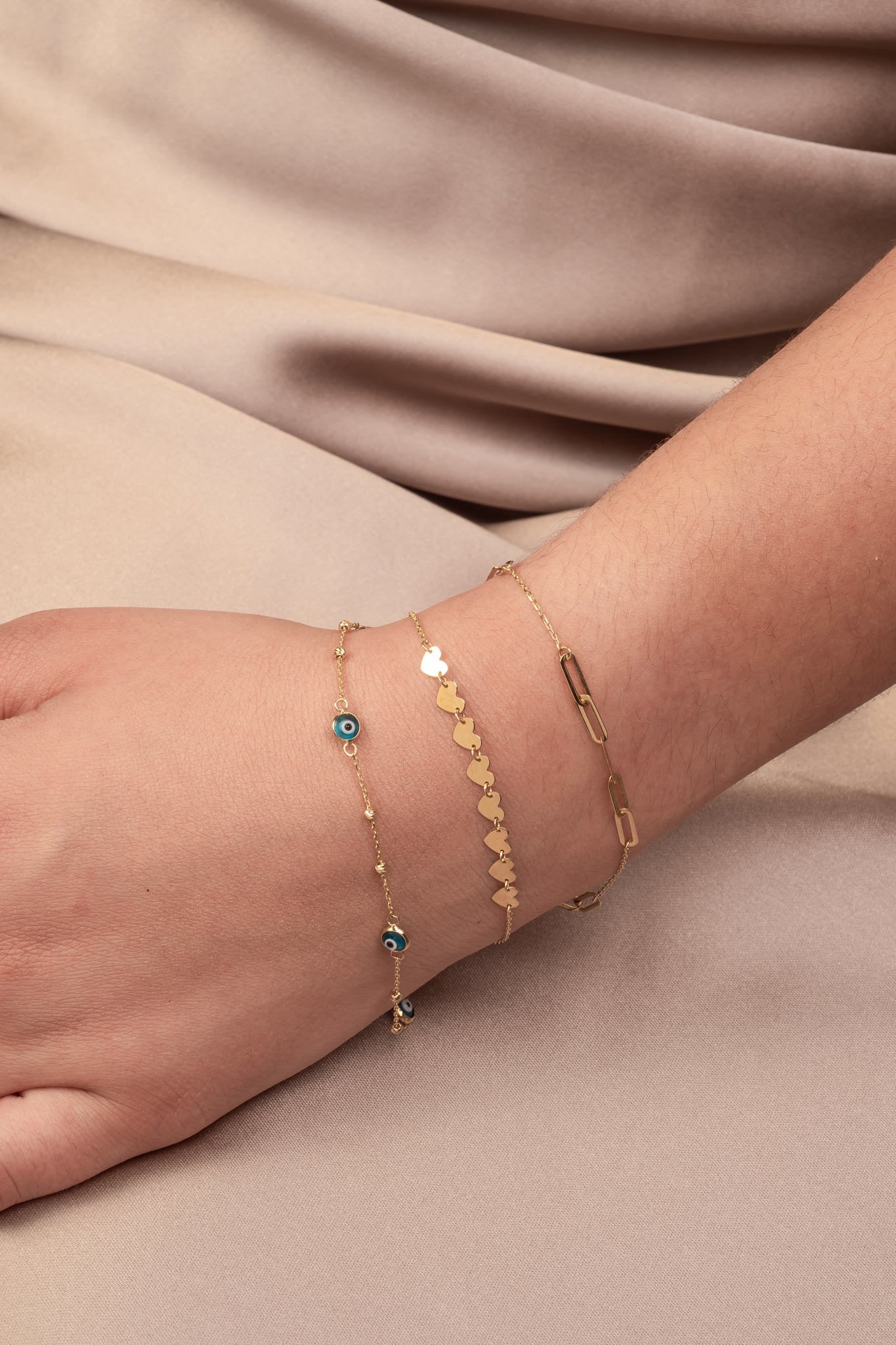 Pulsera 10 kilates cadena normal con eslabón abierto ovalado tres seguidas