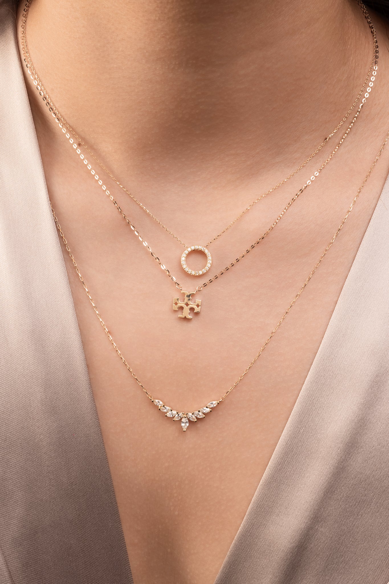 Gargantilla 10 kilates sello TB liso