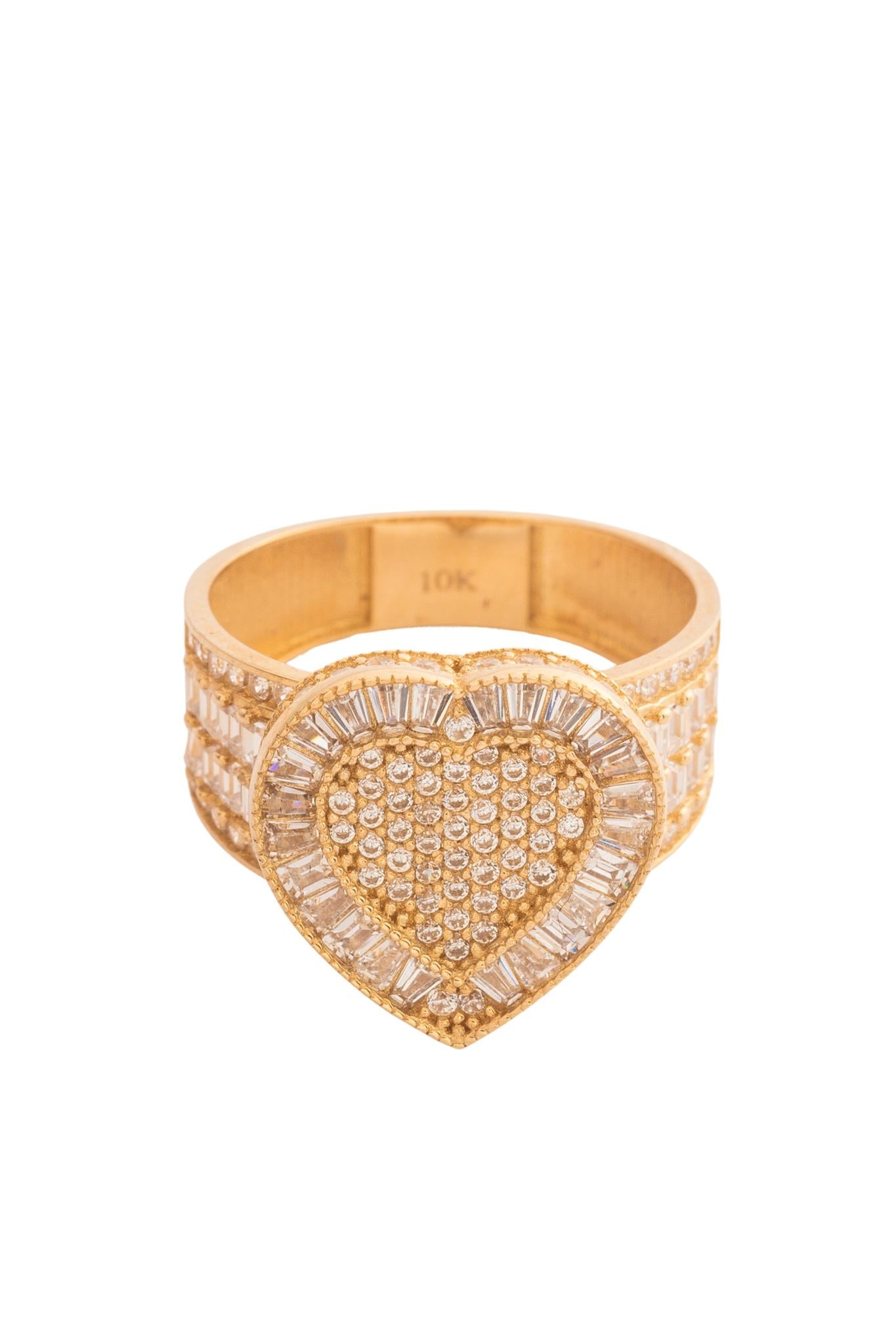 Anillo 10 kilates con corazón de zirconias..png