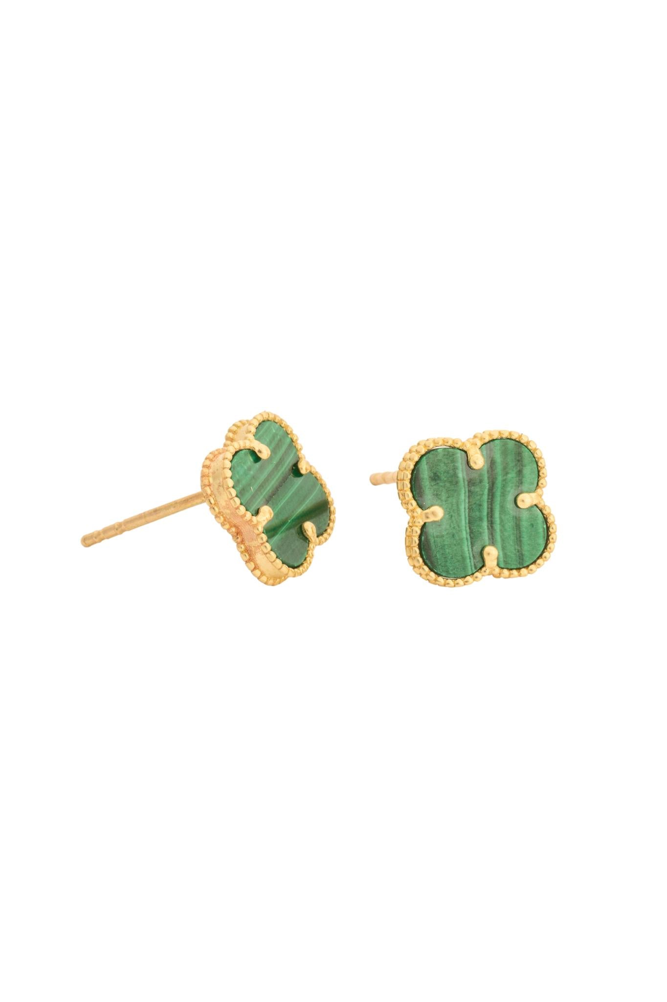 Arete 10 kilates flor verde..png