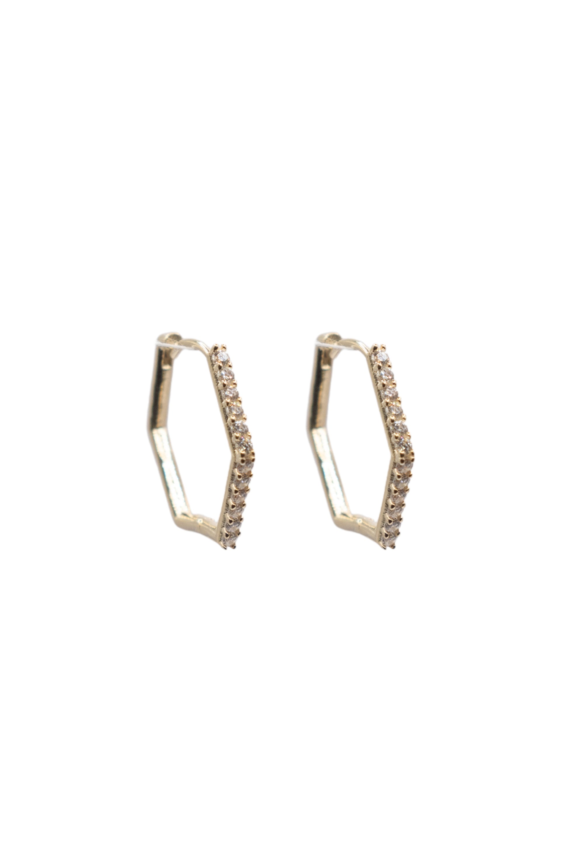 Arracada 10 kilates hexágonal mitad zirconias..png