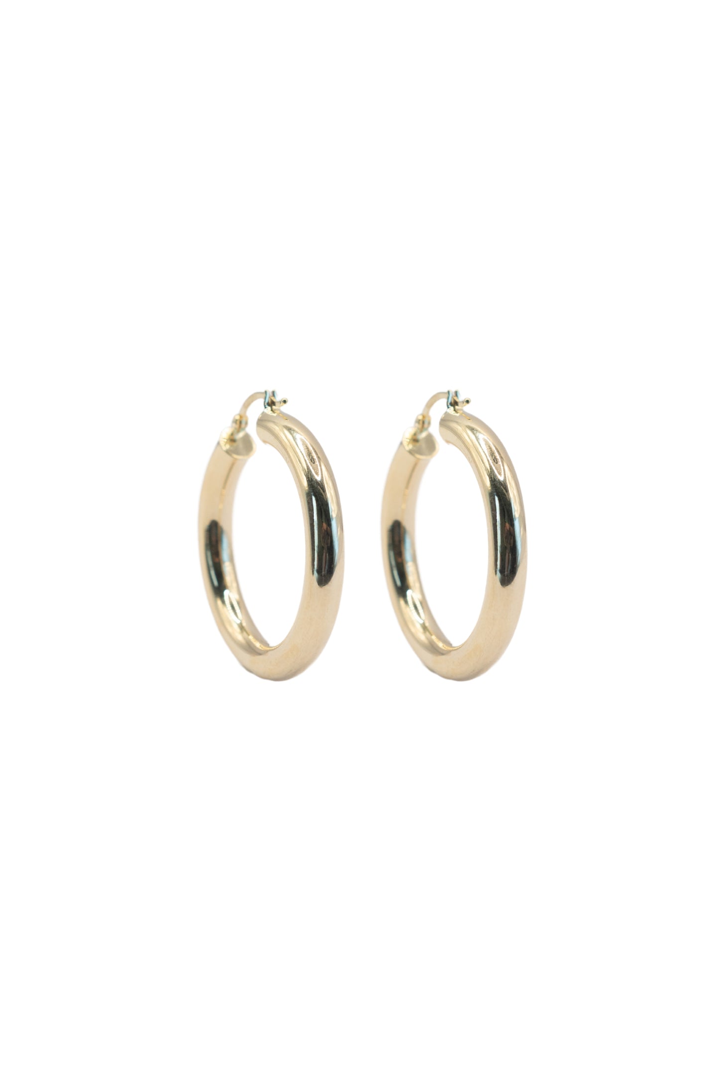 Arracada 10 kilates tubular lisa chica y gruesa..png