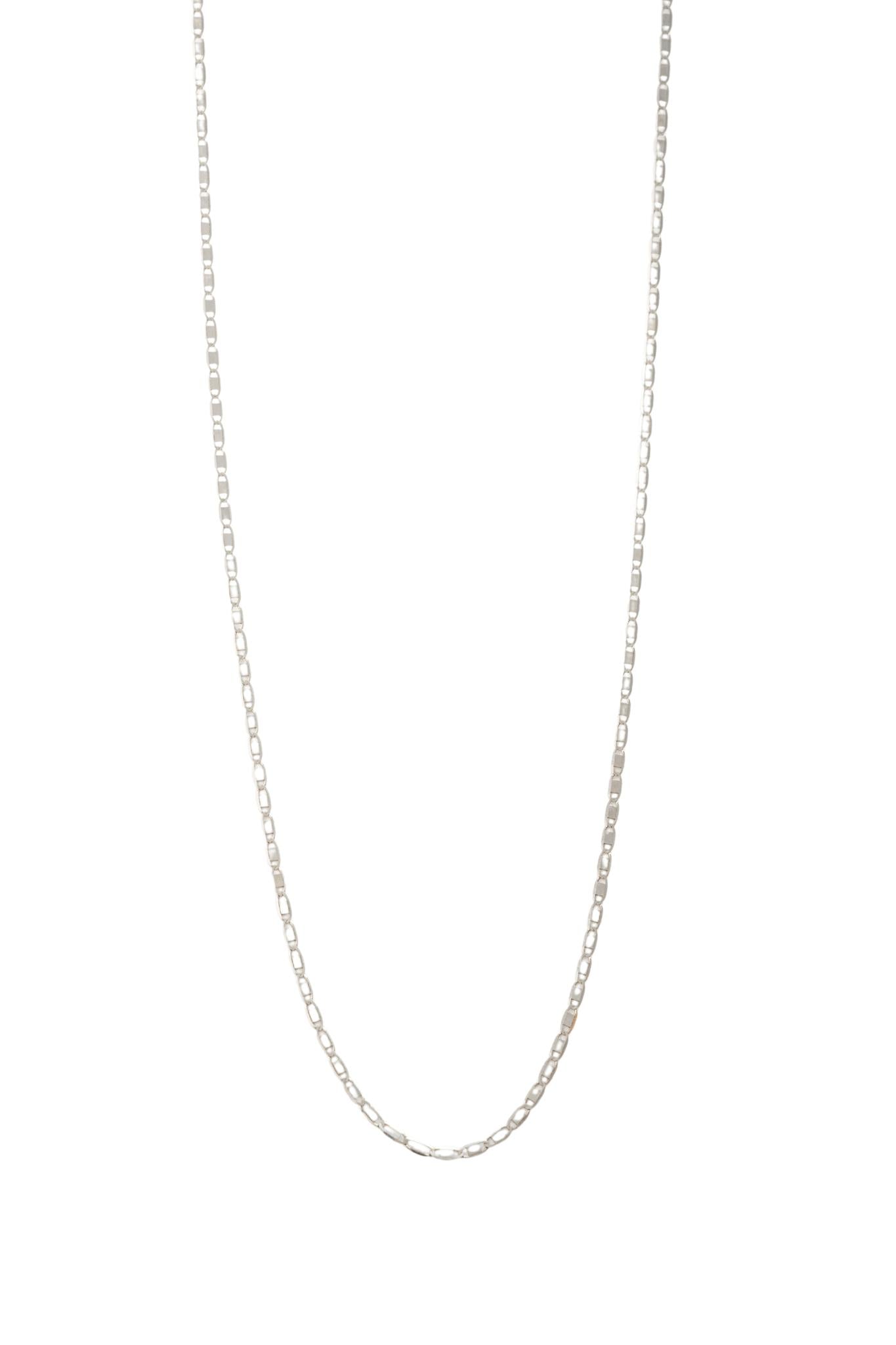 Cadena de oro solido de 14 kilates con un estilo de eslabón gucci.png