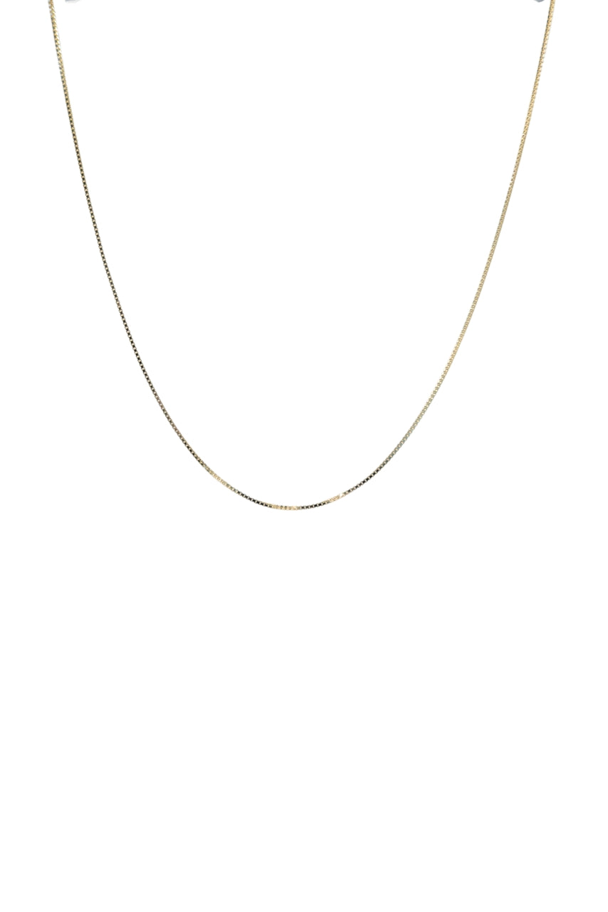 Cadena de oro sólido en 10 kilates con eslabón cola de rata cuadrada..png