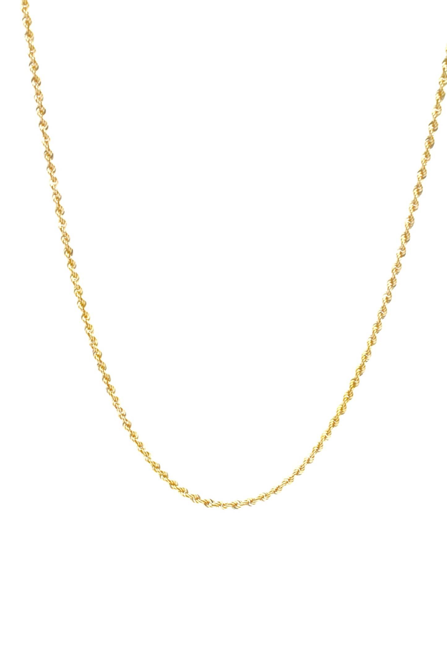 Cadena de oro sólido en 10 kilates con tejido torsal ultra fino de 60 cm.png