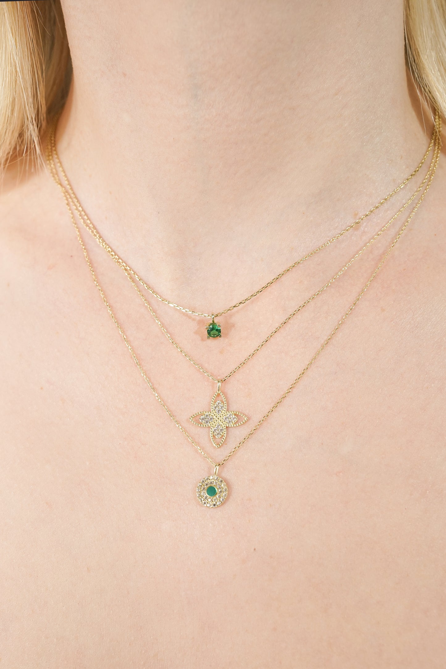 PENDANT NECKLACE 219