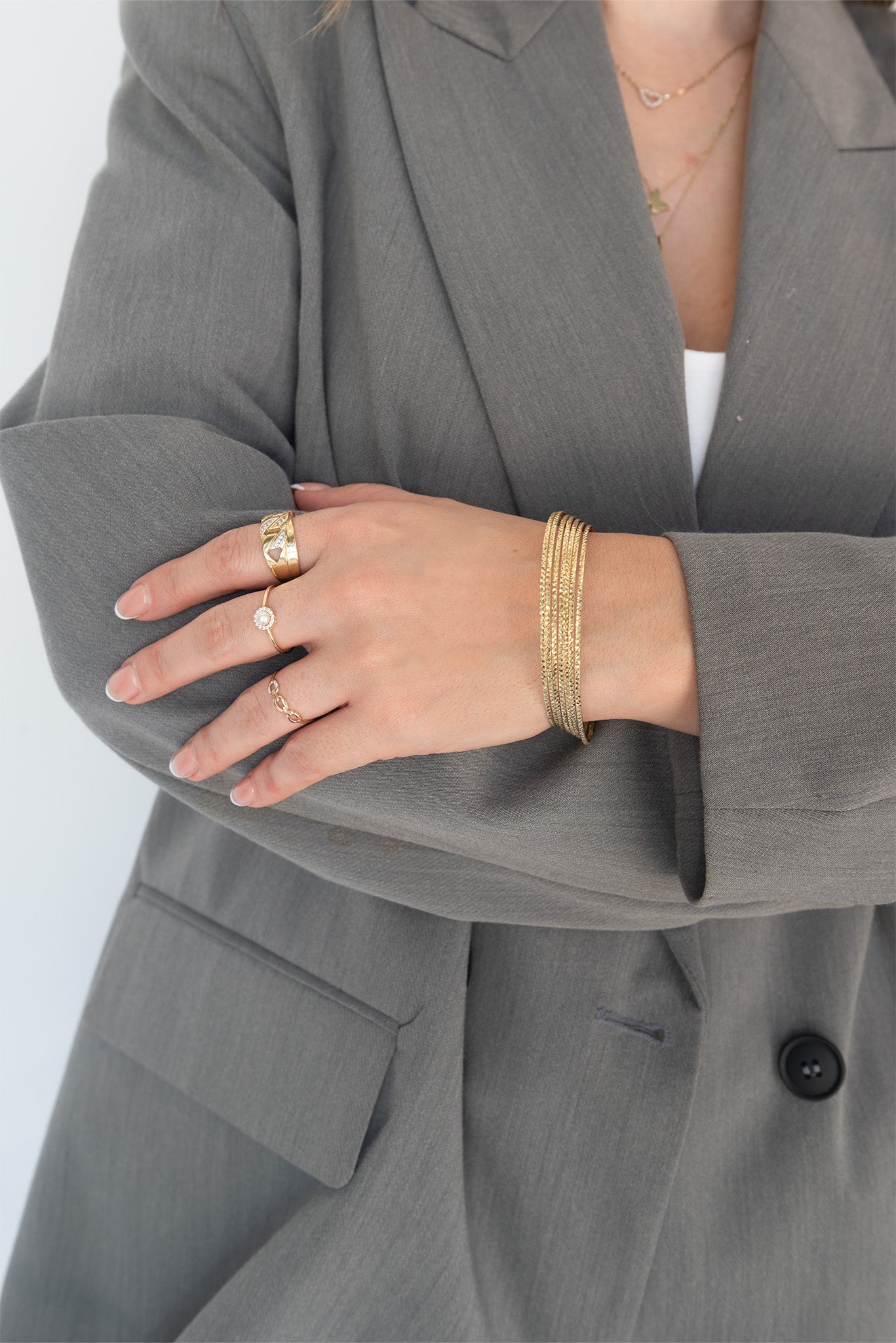 Pulsera aro 10 kilates semanario aros delgados con diamantado.