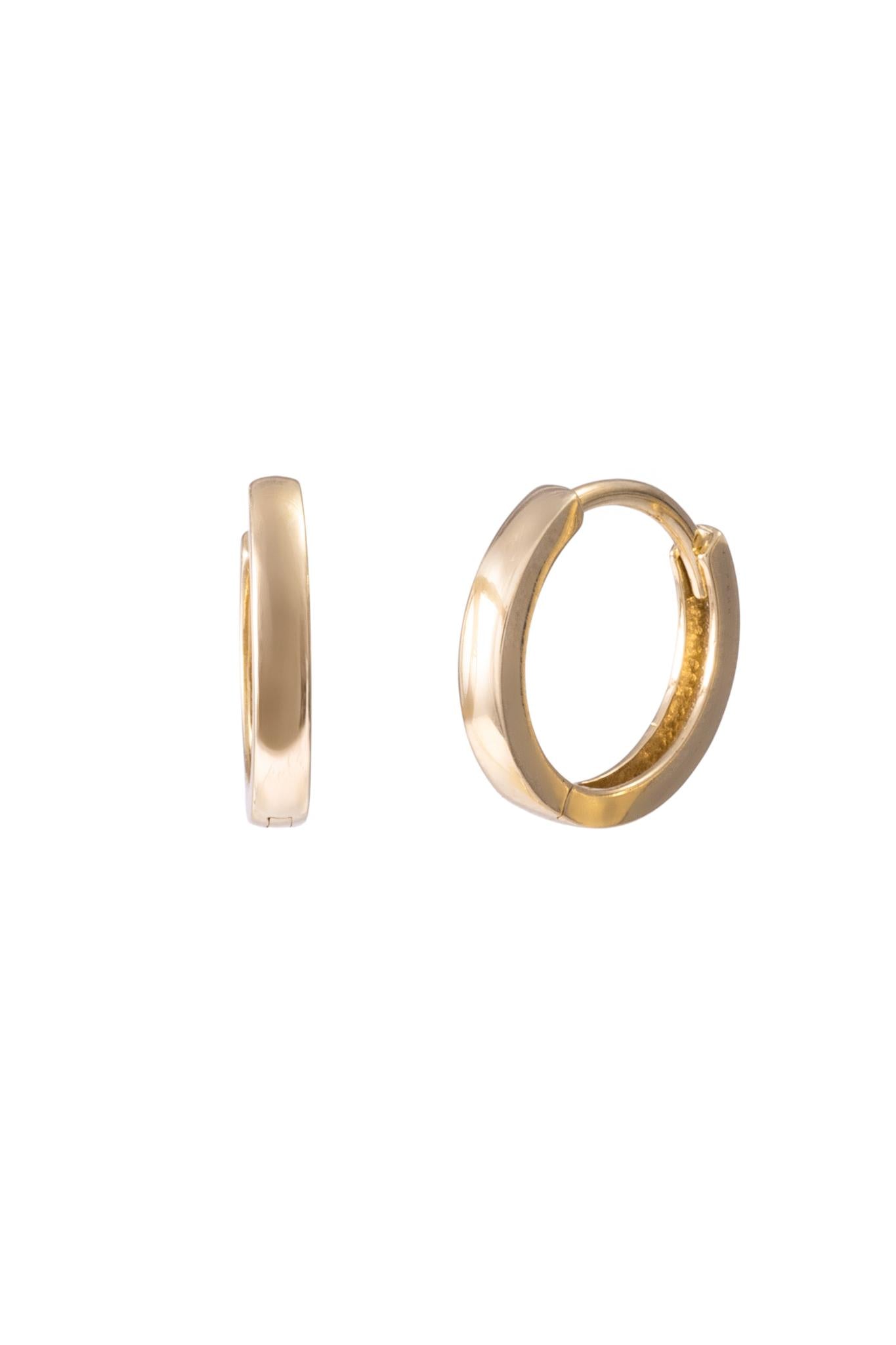 Huggie de oro sólido en 10 kilates con forma circular lisa orillas redondeada 1.2 cm..png