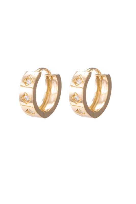 Huggie de oro sólido en 10 kilates con medida chica .png