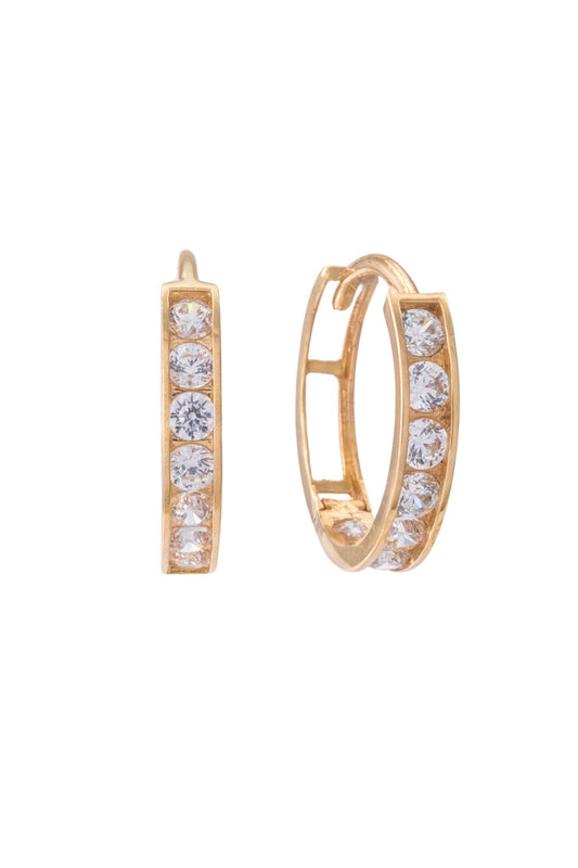 Huggie de oro solido en 10 kilates con zirconia en el centro incrustadas y por detras hueco estilo mediano.png