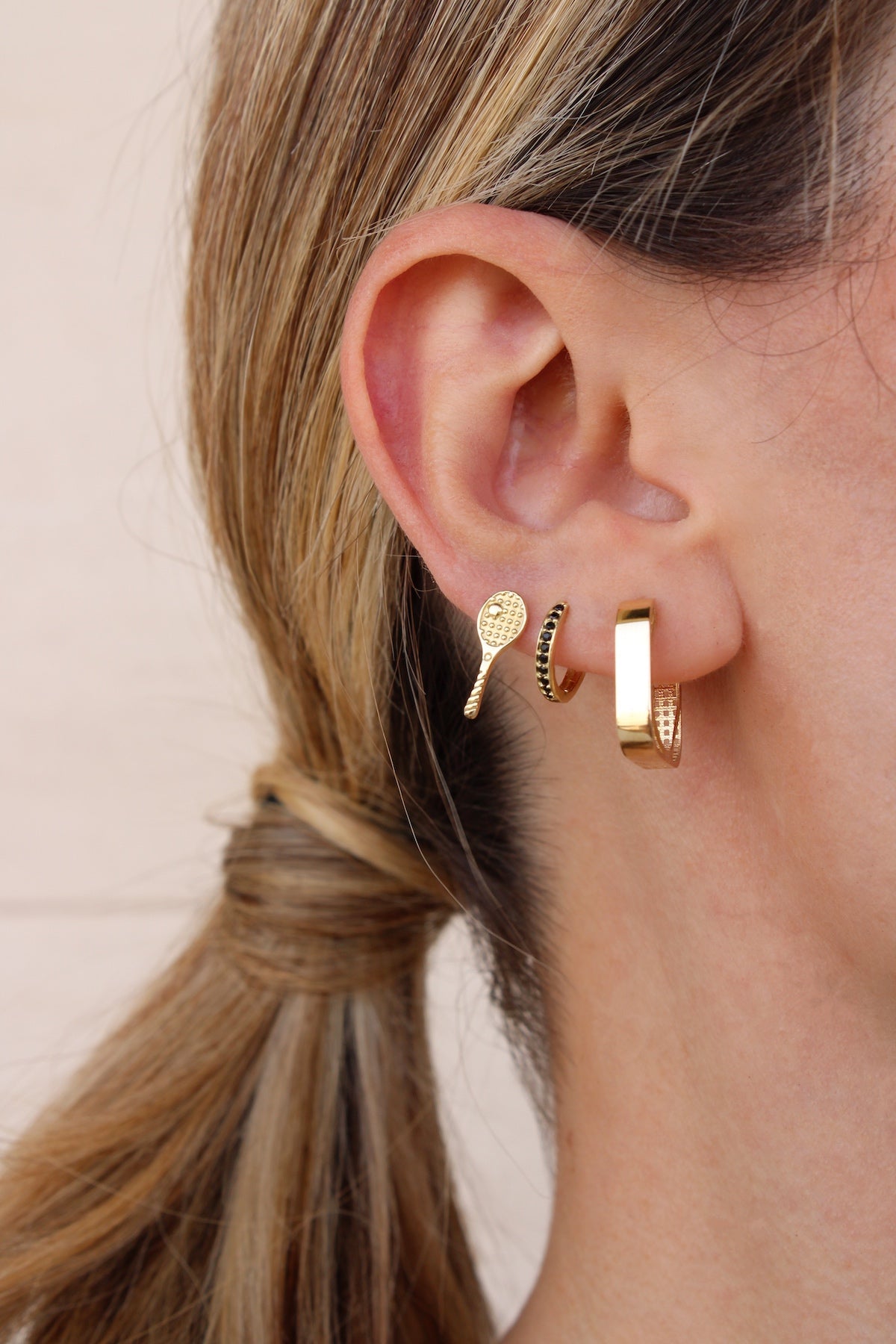 STATEMENT EARRING 39