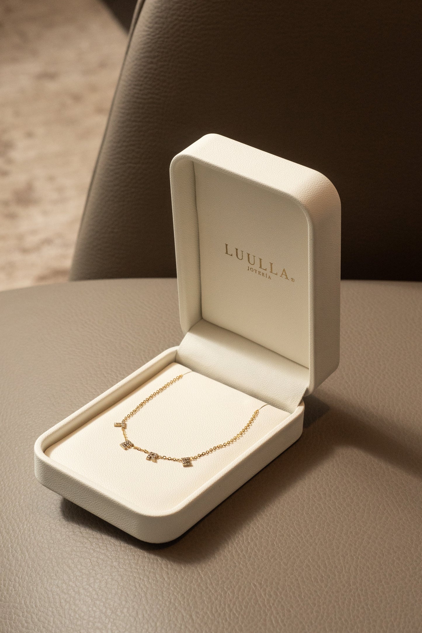 Collar De Oro Sólido Personalizado Letras Minis Zirconias