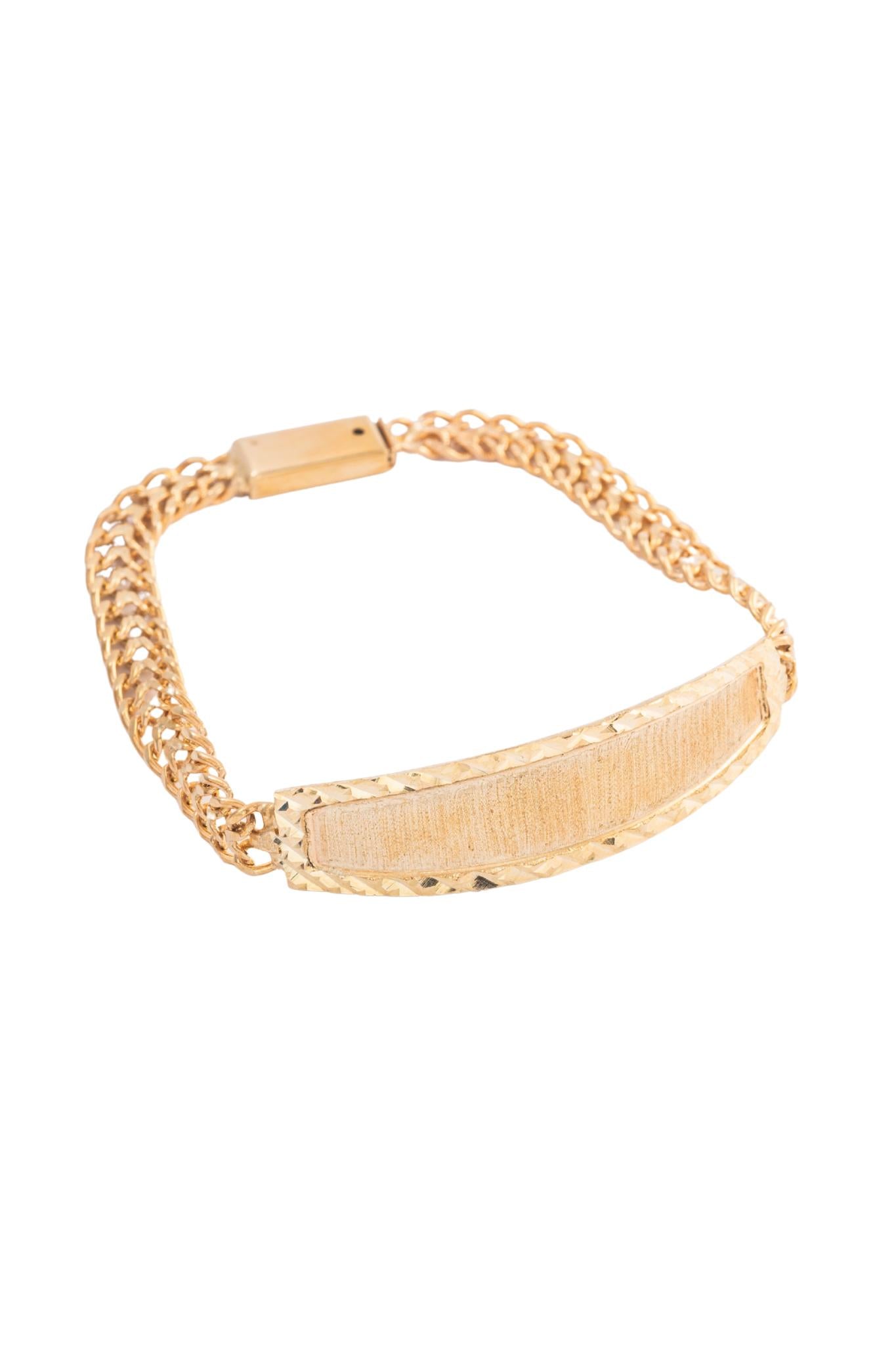 Pulsera 10 kilates con tejido doble circular y centro placa mate y orillas diamantadas mediana..png