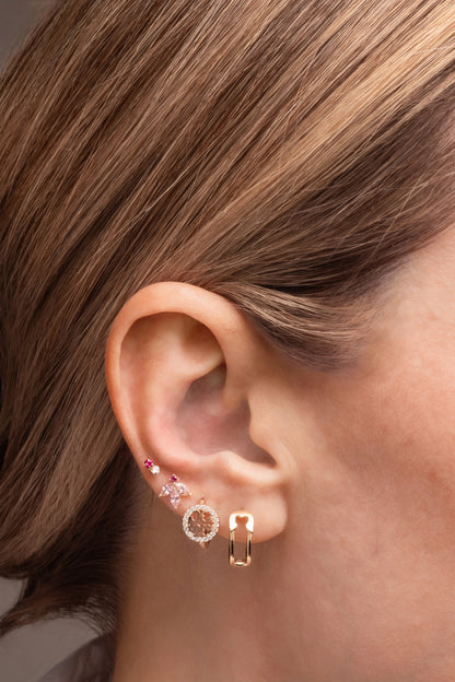 Huggie 10 kilates forma de clip doble