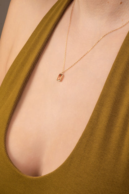 Gargantilla 10 kilates piedra amarilla y aretes piedra amarilla