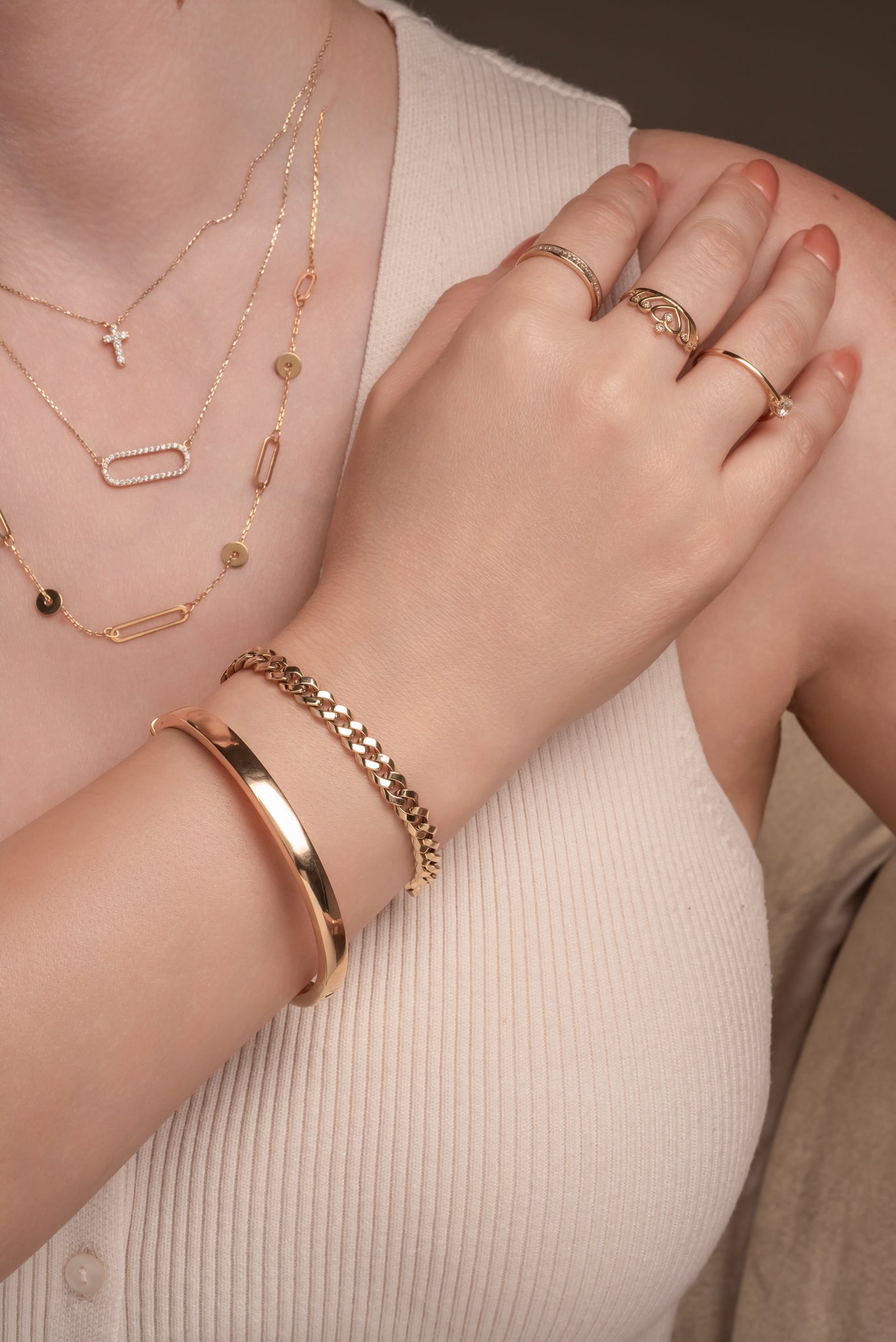 Pulsera 10 kilates eslabó cubano y broche mónaco