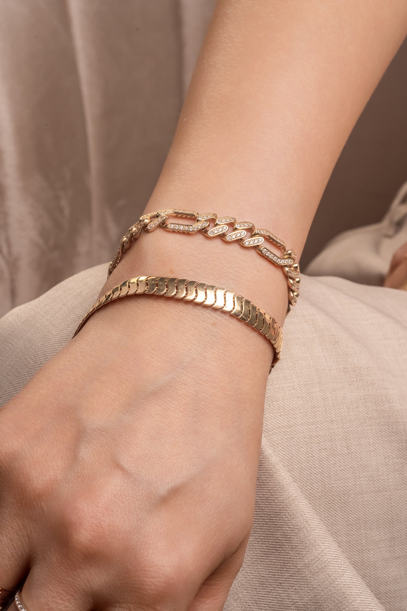 Pulsera 10 kilates eslabones en S lisas