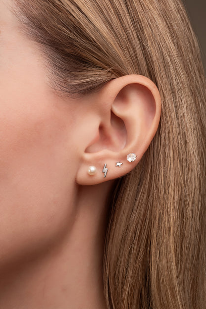 Arete 10 kilates perla