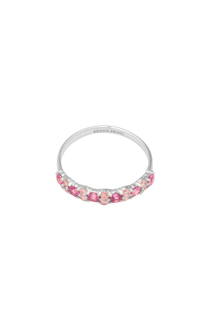 Anillo 10 kilates estilo de churumbela, zirconias color rosa pastel en oro blanco..png