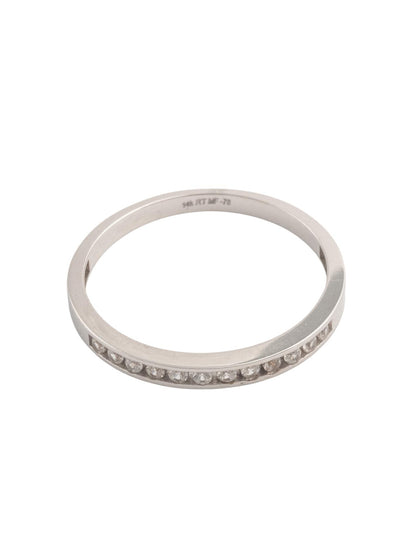 Anillo churumbela de oro sólido en 14 kilates con doce zirconias separación hueca biseladas en oro blanco..png