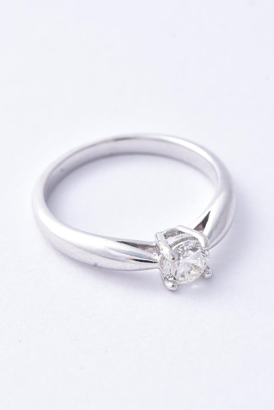 Anillo de compromiso de oro sólido en 14 kilates con diamante de 0.35 CT oro blanco brazo decreciente.png