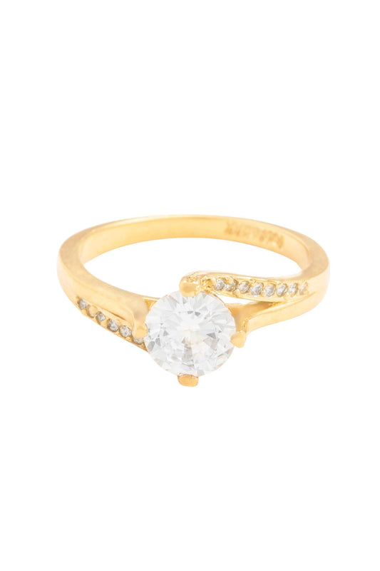 Anillo de compromiso en 10 kilates con brazo liso y zirconias laterales.png