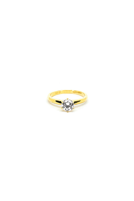 Anillo de oro solido de 14 kilates de compromiso con una pierdra .png