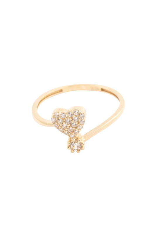 Anillo de oro sólido en 10 kilates con corazón tupido de zirconias y abajo zirconia circular uñas lisas..png