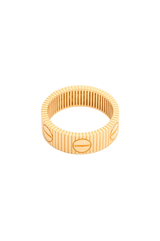 Anillo de oro sólido en 14 kilates con lineas estilo diamantado con 6 marcas de clavo .png