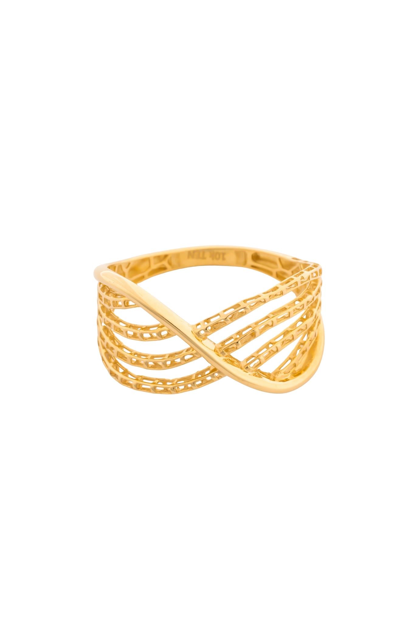 Anillo en 10 kilates con brazos ondulados y eslabones cuadrados.png