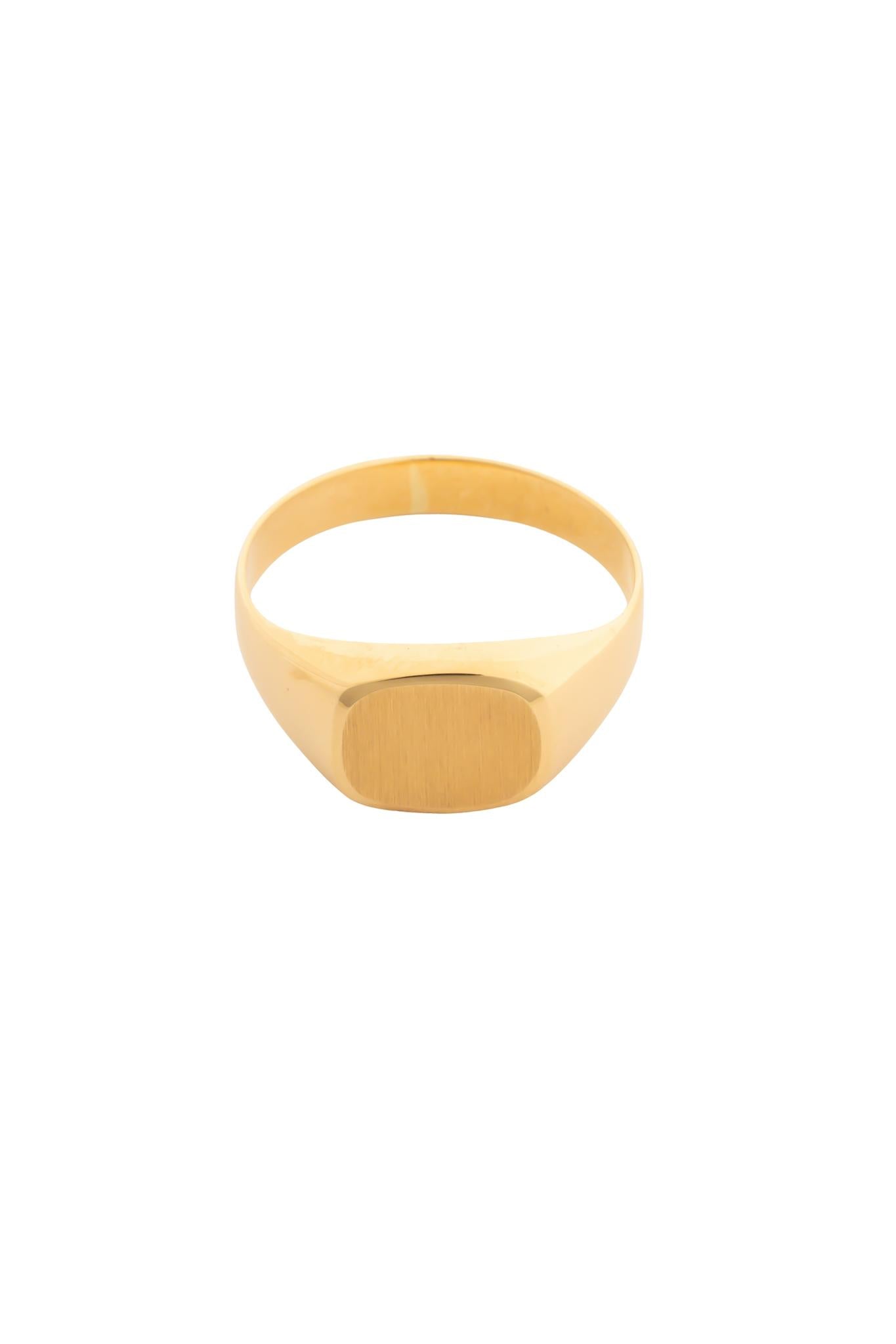 Anillo en 10 kilates con cuadro liso para grabado.png