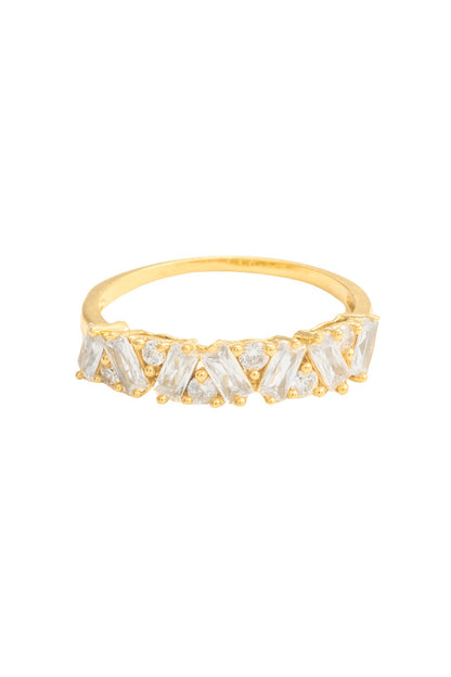 Anillo en 10 kilates con media churumbela de zirconias rectangulares y minis circulares.png
