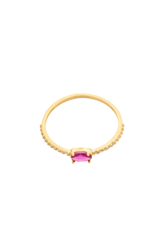Anillo en 10 kilates con zirconias y zirconia ovalada rosa.png