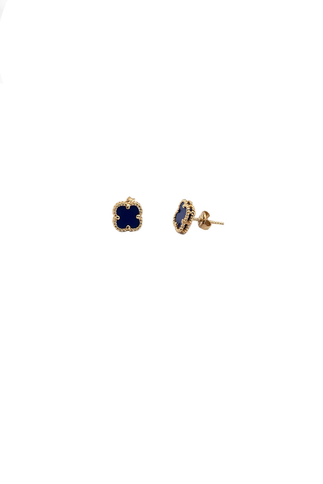 Arete de oro solido de 14 kilates con una flore azul encima.png