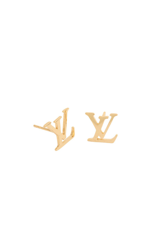 Arete de oro sólido en 10 kilates con iniciales LV lisas..png