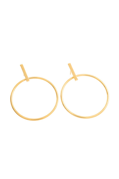 Arete en 10 kilates con aro y barra lisa.png