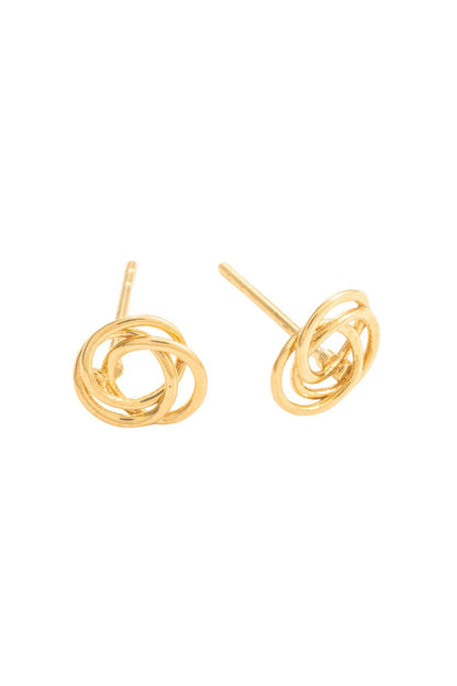 Arete en 10 kilates con tres aros finos enlazados.png