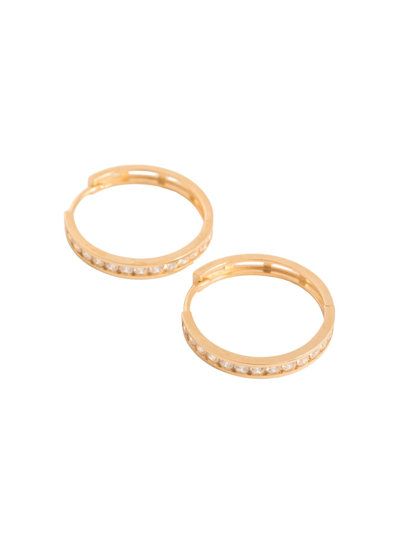 Arracada 10 kilates zirconias biseladas blancas chicas.png