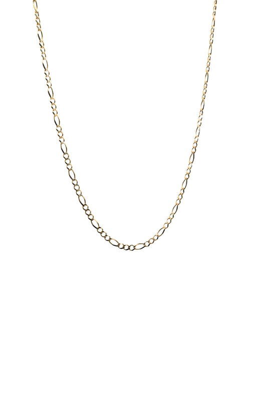Cadena de oro sólido en 10 kilates con eslabón cartier grosor 0.4 mm..png