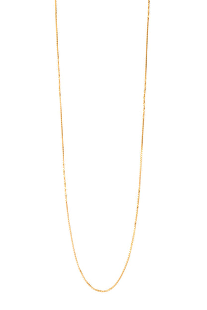 Cadena de oro sólido en 10 kilates con tejido cola de rata cuadrada.png