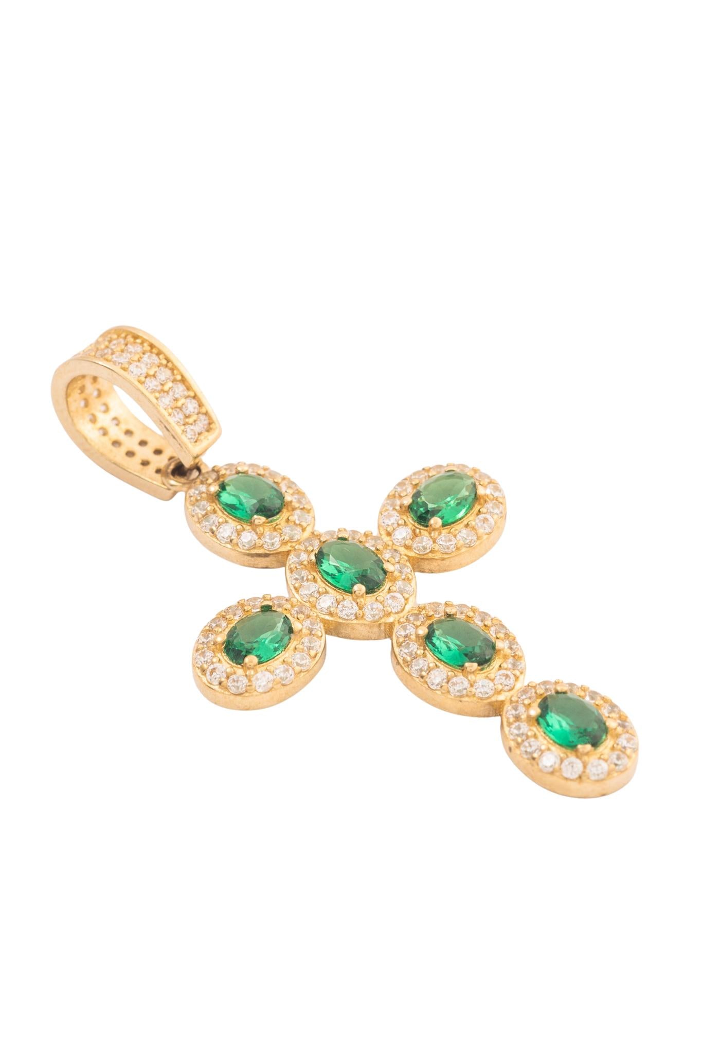 Dije 10 kilates cruz de zirconias ovaladas verdes..png