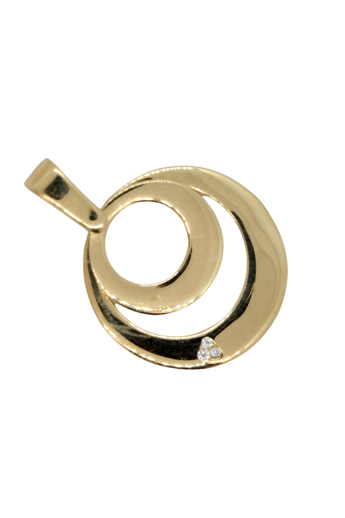Dije de 10 kilates con doble aro para grabado y tresillo de zirconias..png