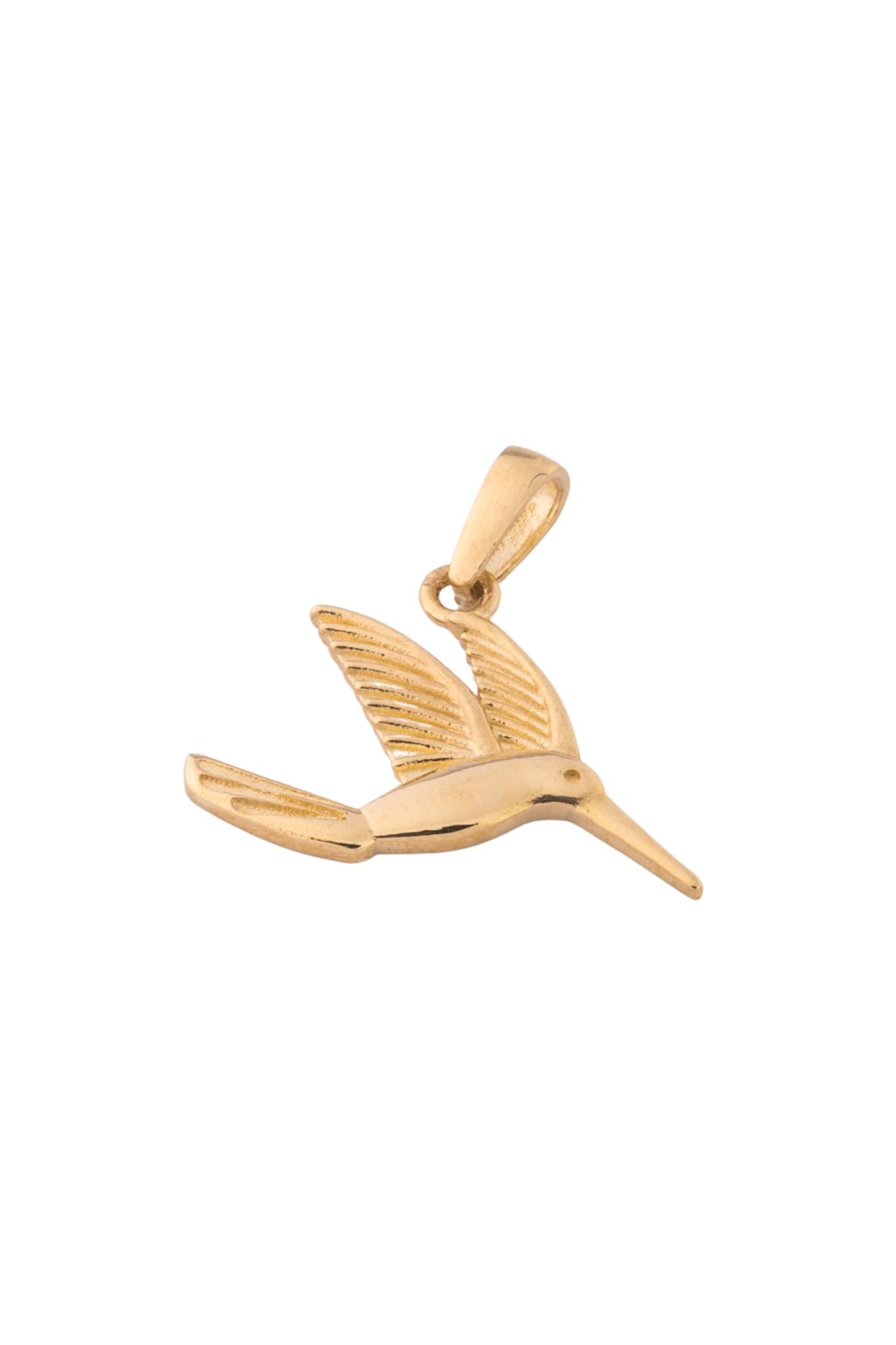 Dije de oro solido en 10 kilates con forma de colibri liso .png
