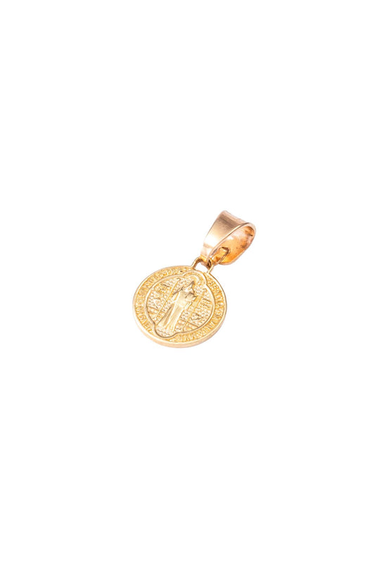 Dije de oro solido en 10 kilates con forma de placa de san benito .png