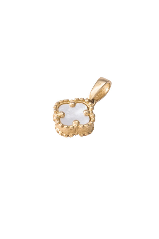 Dije de oro sólido en 14 kilates con forma de flor cuatro pétalos centro madre perla..png