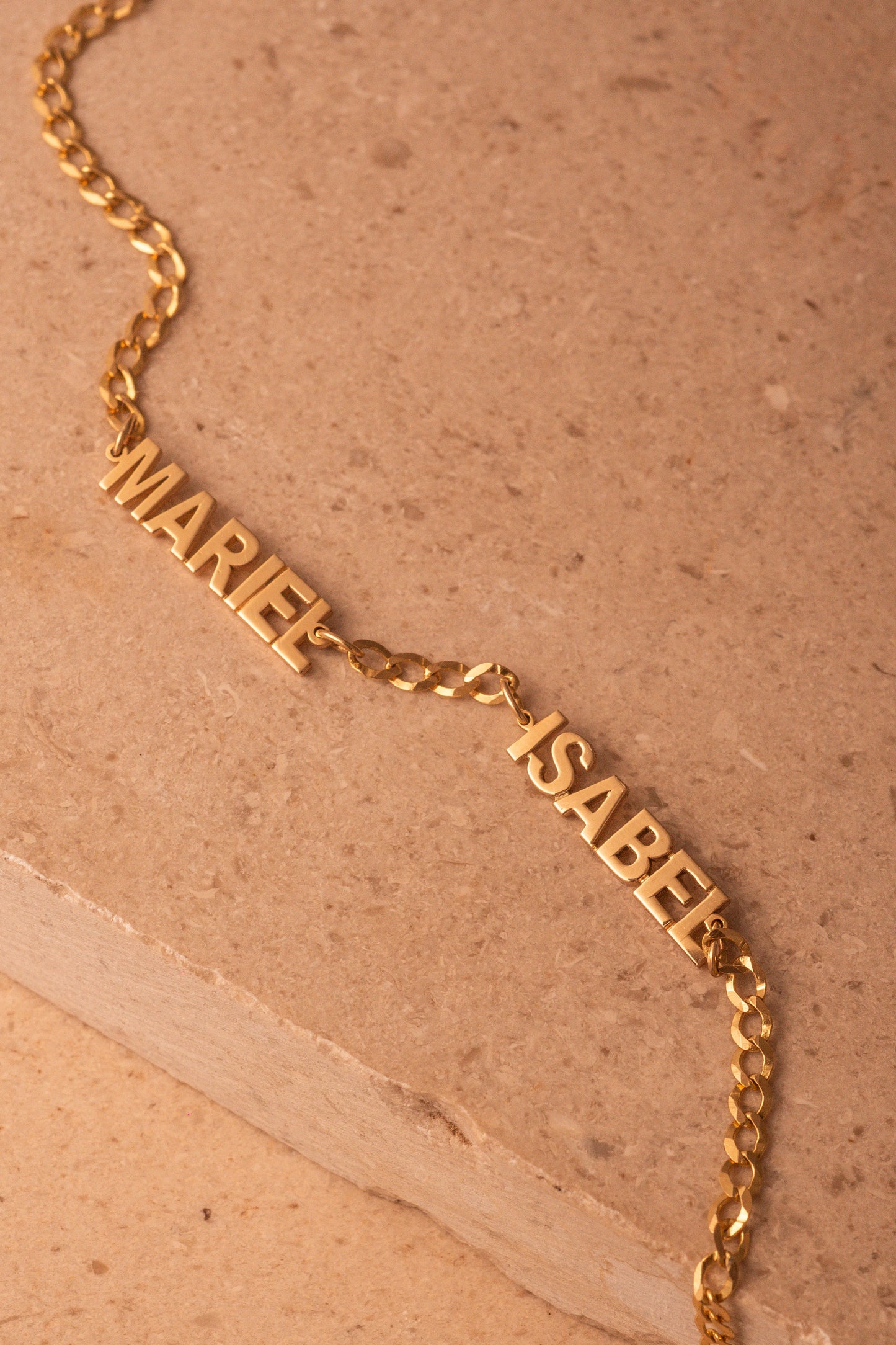 Pulsera personalizada 10 kilates.
